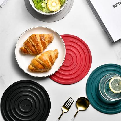 Heat Resistant Silicone Mats With Acrylic Holder (4PCS SET), Multipurpose Non-Slip Hot Pads for Kitchen Potholders, Hot Dishers, Jar Opener, Spoon Holder, Food Grade Silicone & BPA Free