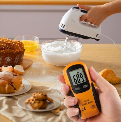 7-Speed Electric Hand Mixer with Whisk, Hand Mixer Electric, Lightweight Powerful Handheld Electric Hand Mixer Stainless Steel Egg Whisk with 2 Dough Hooks & 2 Beaters for Cake, Cooking, Baking, Dessert